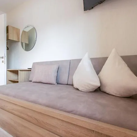 Aileen By Interhome *